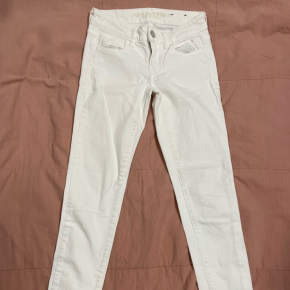 American Eagle -White Jeans - size 0 - Picture 2 of 5